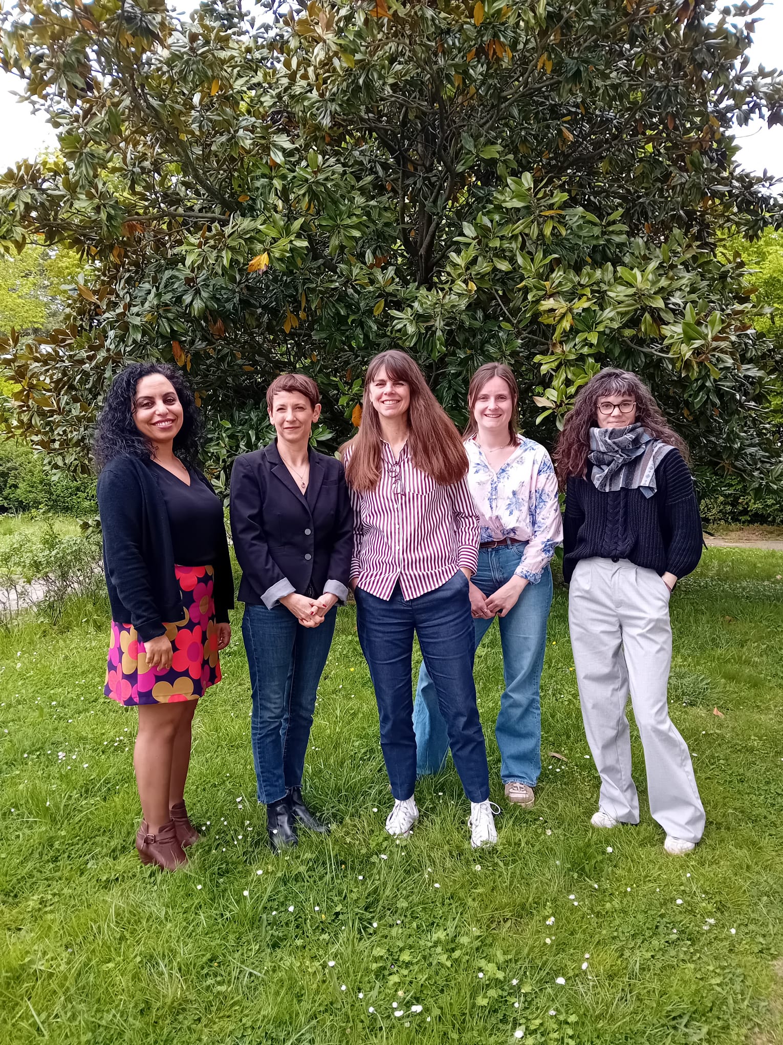 Emilie Bourgouin, directrice de Souffleurs de sens (Groupe SOS)  Coline Ardouin, coordinatrice du Pôle Art et Handicap 75  Alice Lebar, coordinatrice du service Souffleurs d’image, Zineb Rachedi et Murielle Mauguin